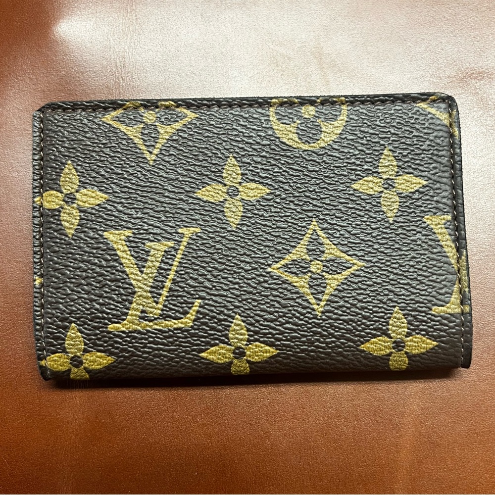 Mens Louis Vuitton card holder